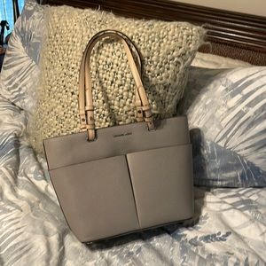 Michael Kors Medium pocket tote